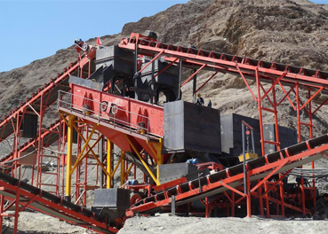 大型石料場篩分現(xiàn)場